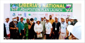 Foto grupal del lanzamiento del Plan Nacional de Adaptación de Liberia.