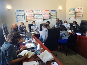 Participants à l'événement d'apprentissage par les pairs sur le suivi, l'évaluation et l'apprentissage à Gaborone, au Botswana